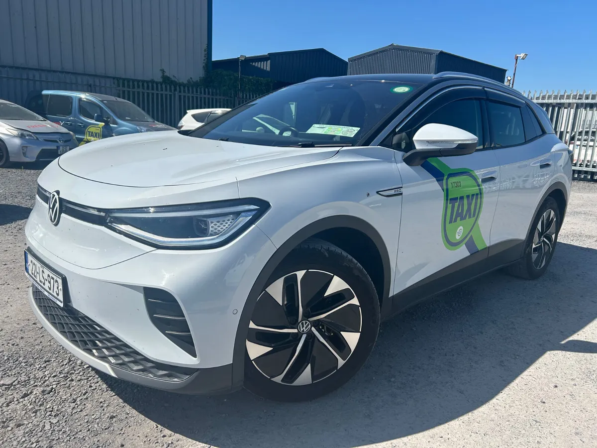 2022 Volkswagen ID.4 long Range Taxi ready - Image 4