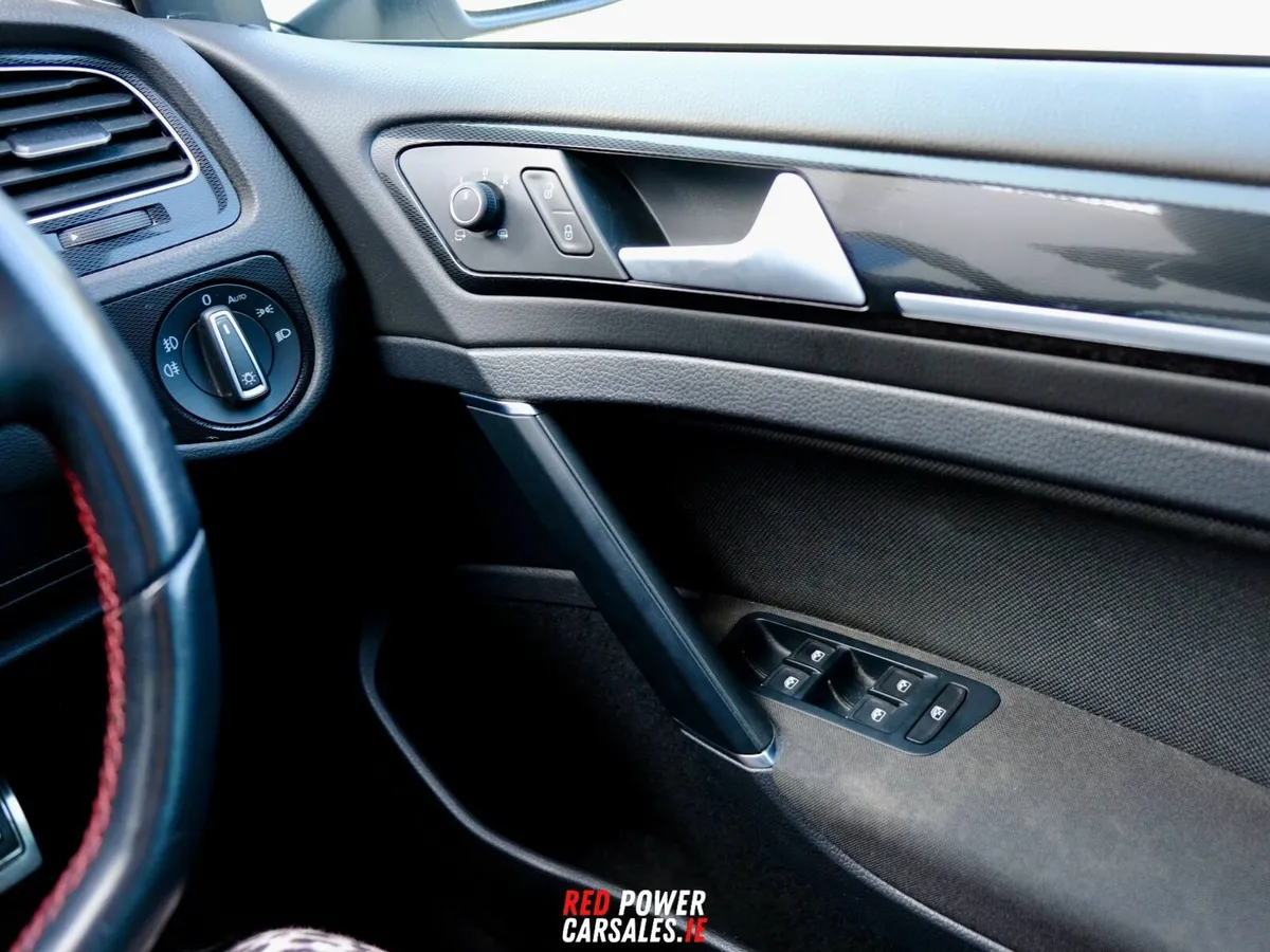 VW Golf GTI //Low KM//Auto//NEW NCT - Image 3