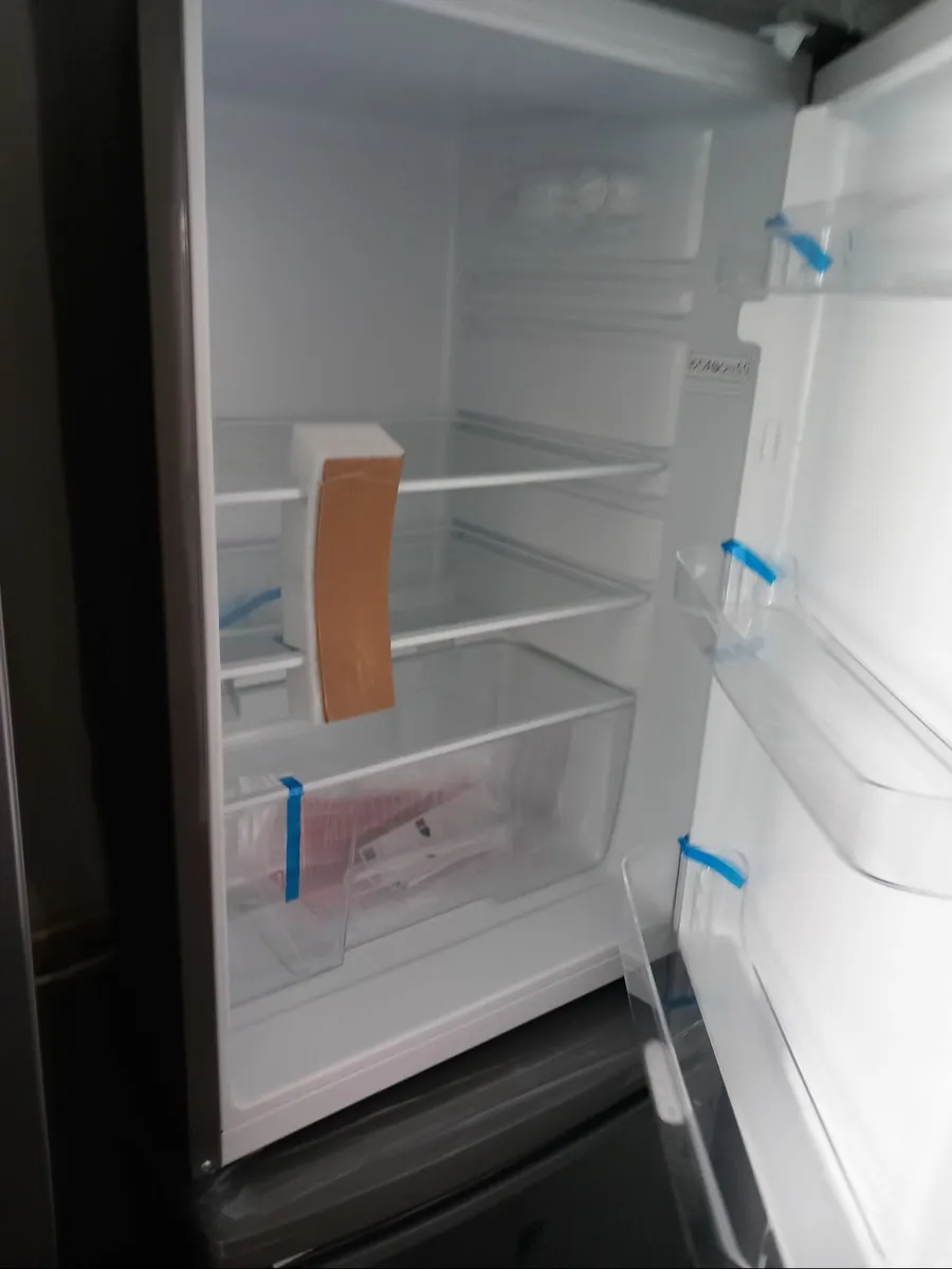 Power point undercounter fridge Brand New