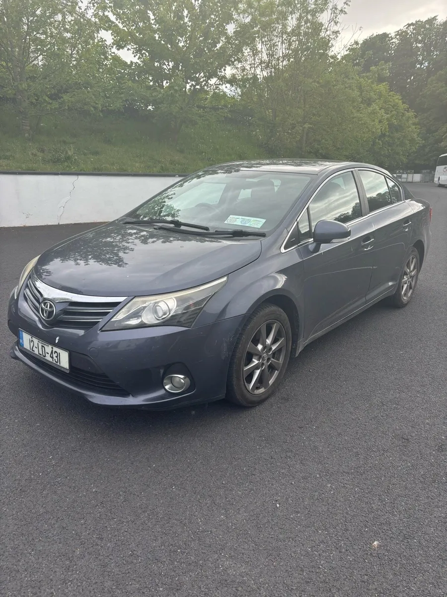 Toyota avensis top spec - Image 2