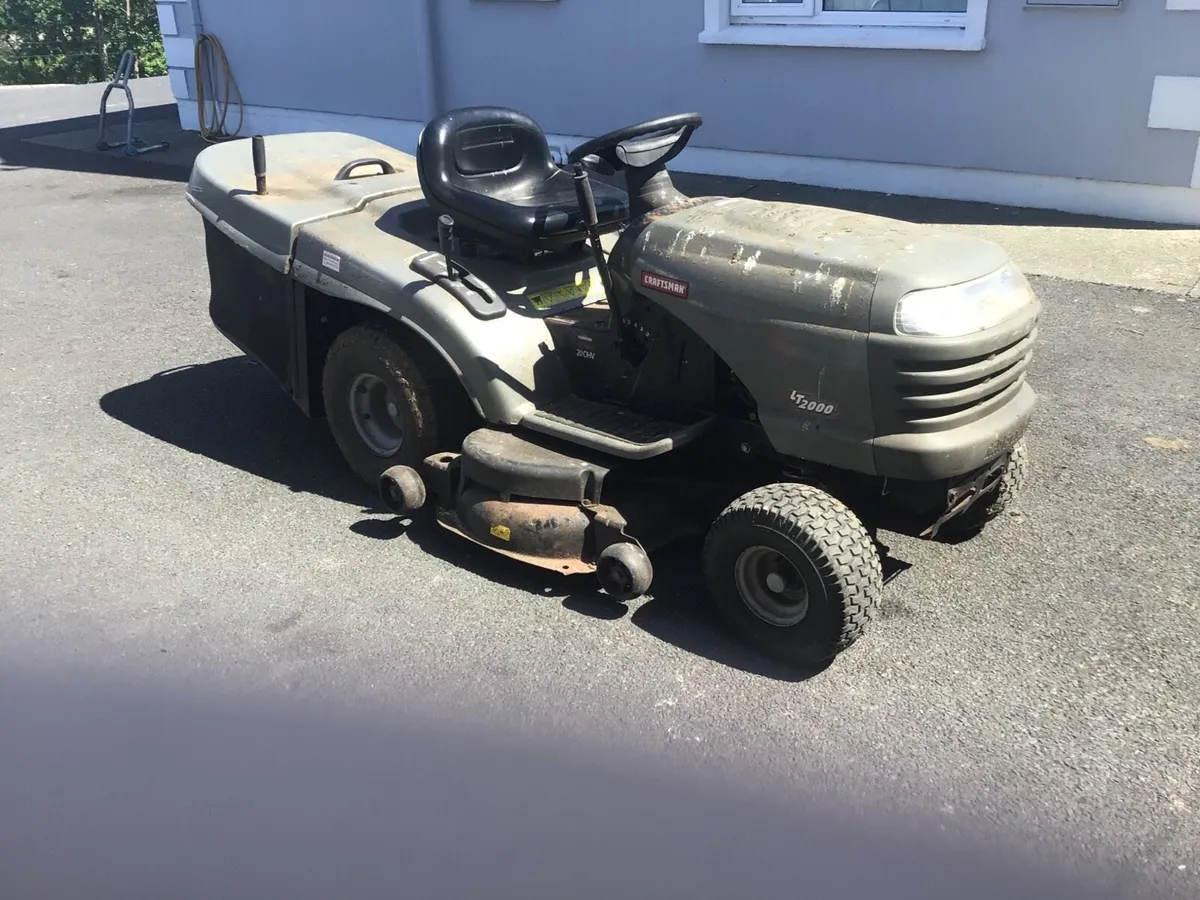 Craftsman 20HP hydro ride on lawnmower - Image 1