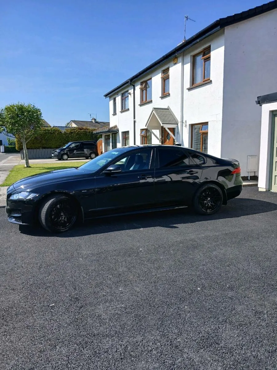 Jaguar XF R-Sport - Image 2
