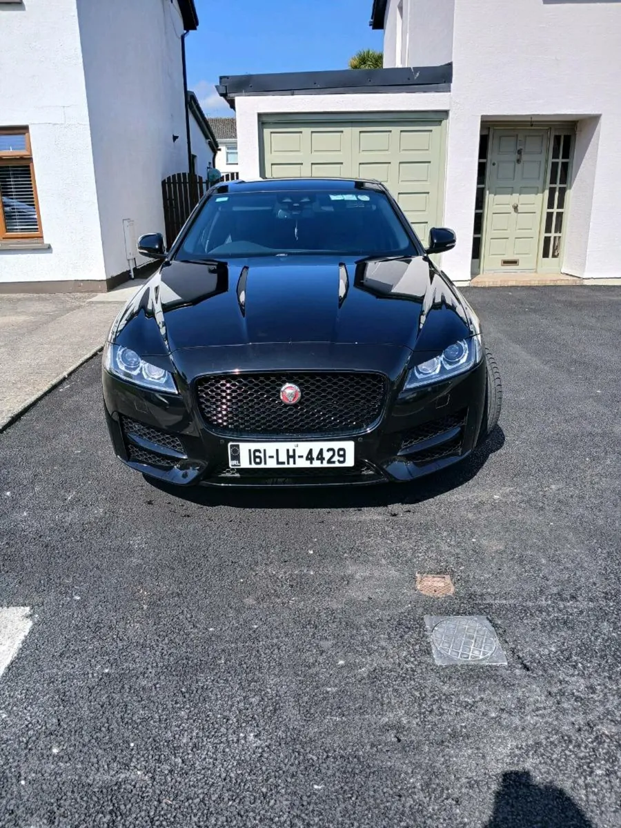 Jaguar XF R-Sport - Image 3