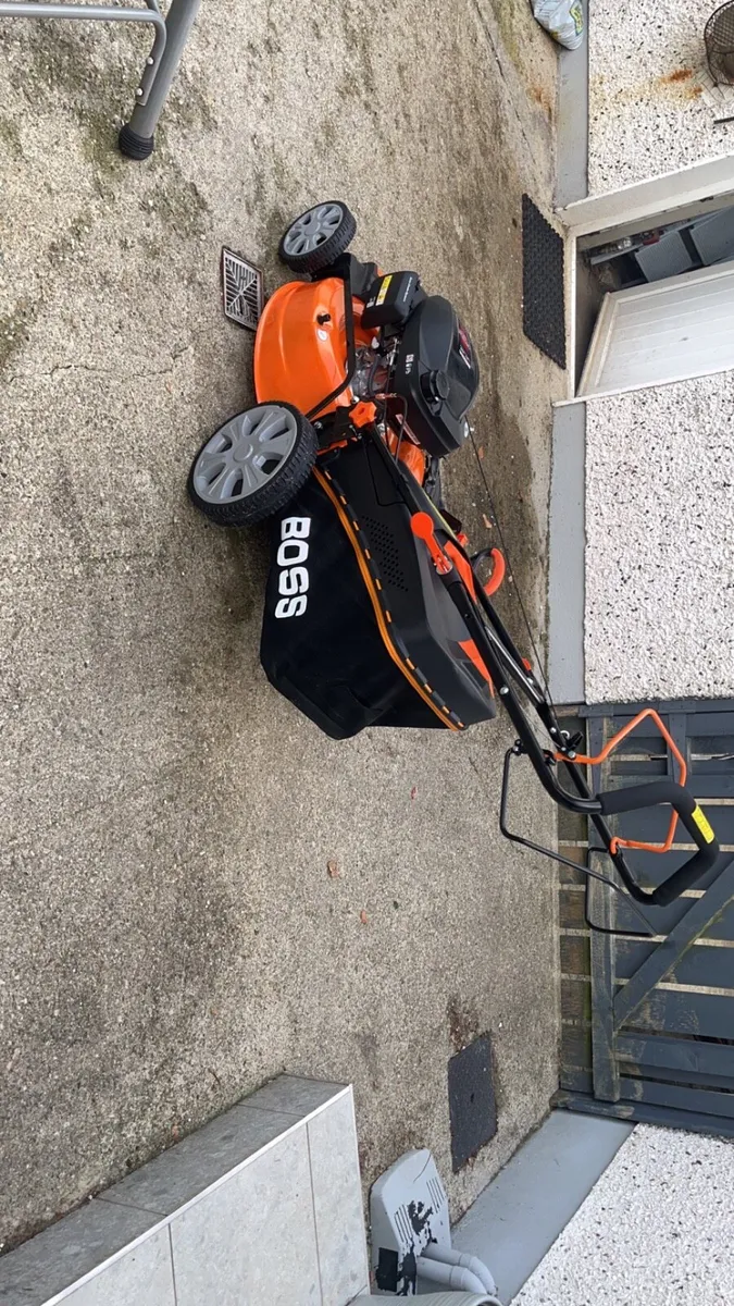 Unused 21” Lawnmower Honda GCV200 Easy start motor - Image 3