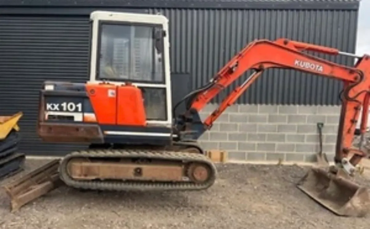 Kubota KX101 3.5 ton digger - Image 1