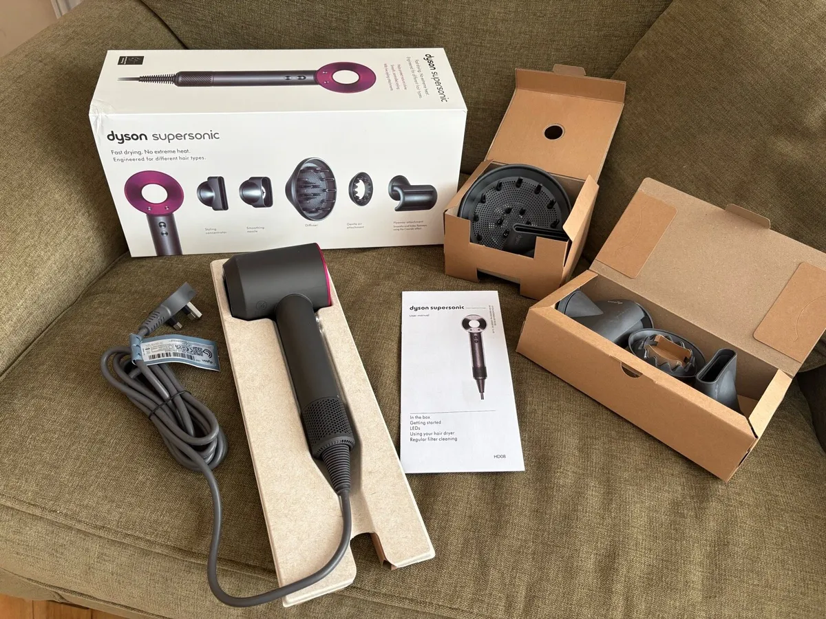 Dyson Supersonic (Iron/Fuchsia) - Image 1
