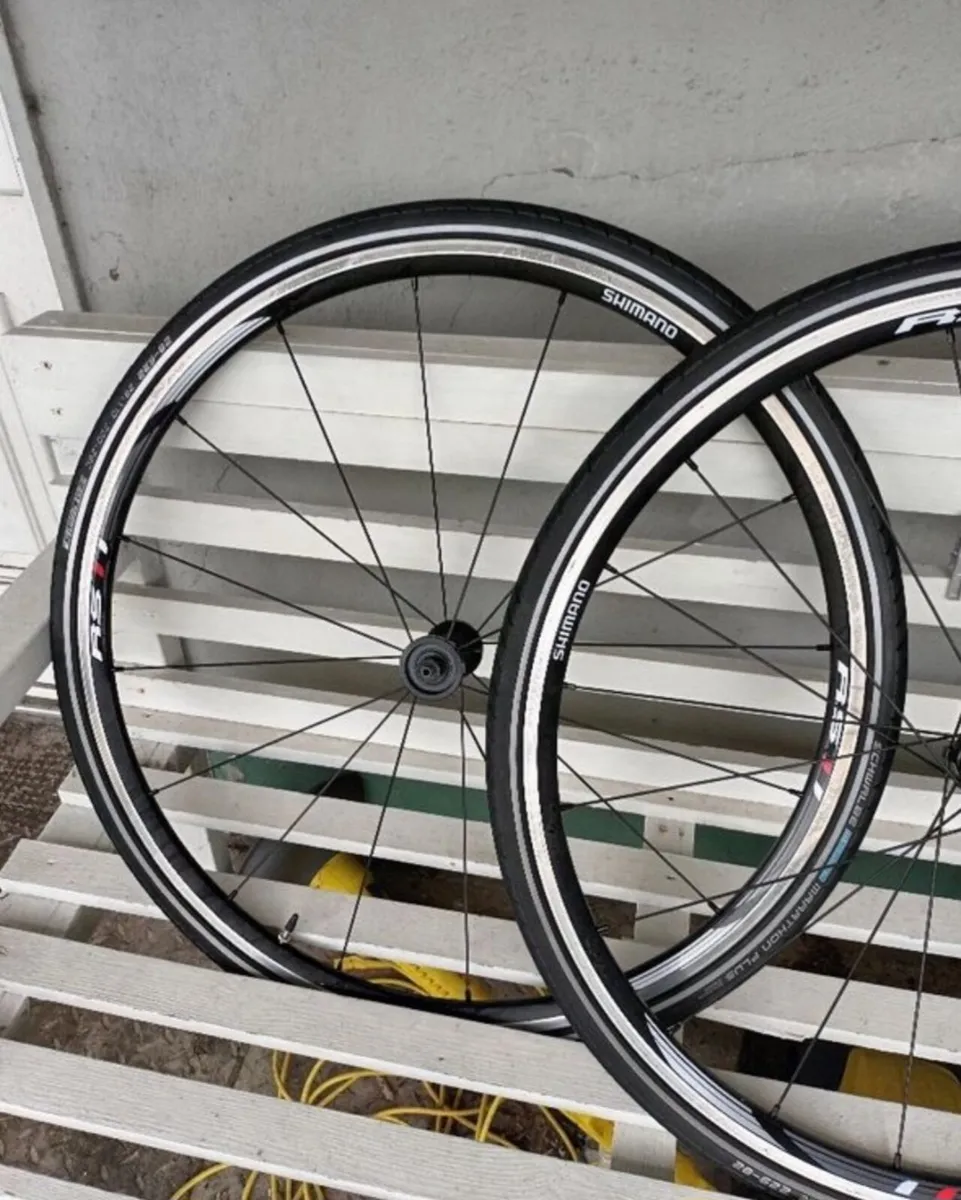 Bike wheels - Image 1