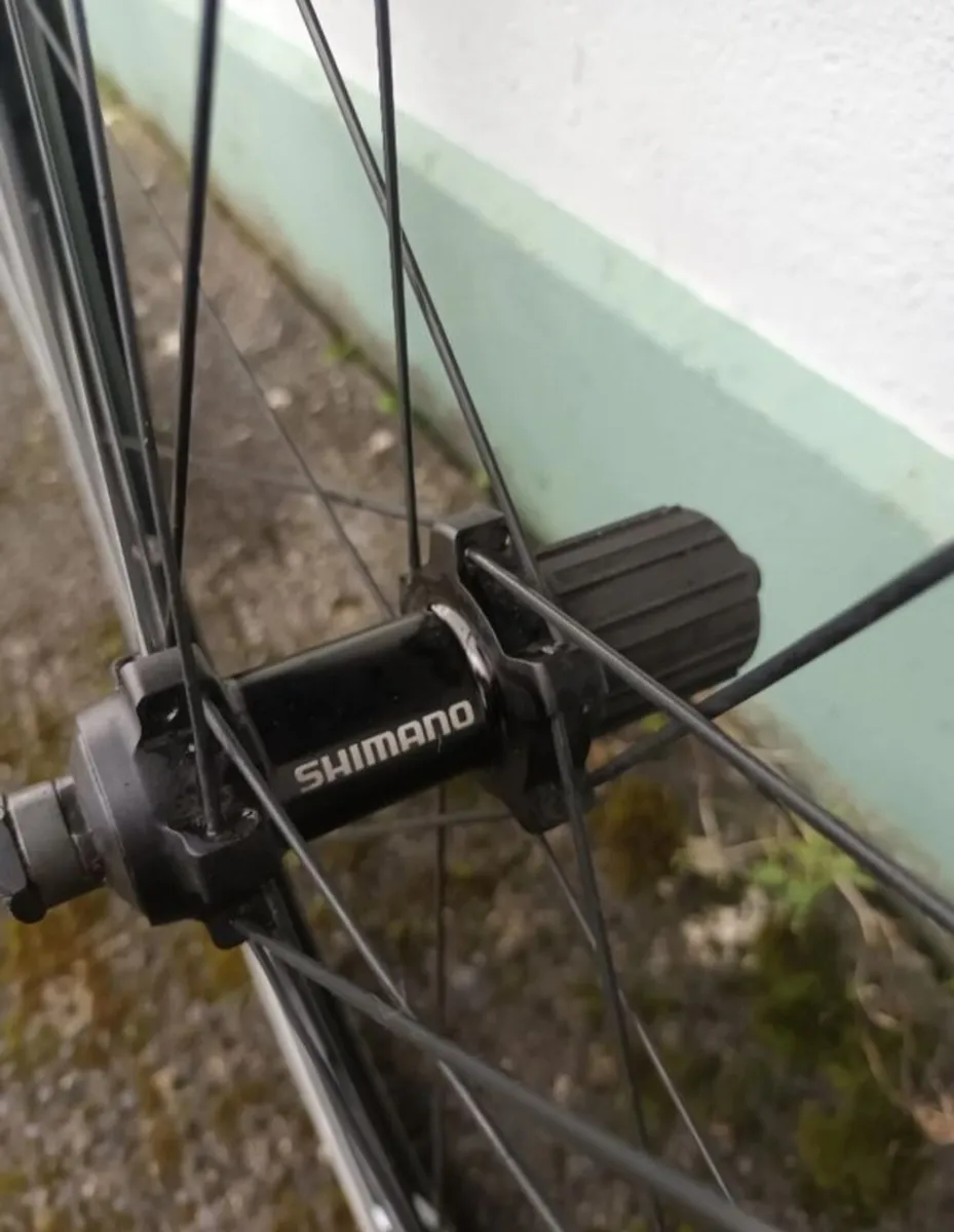Bike wheels - Image 4