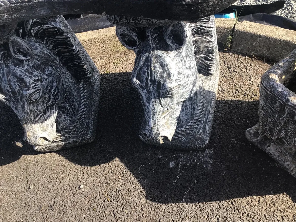 Concrete Table and 2 benches with horses heads - Image 4
