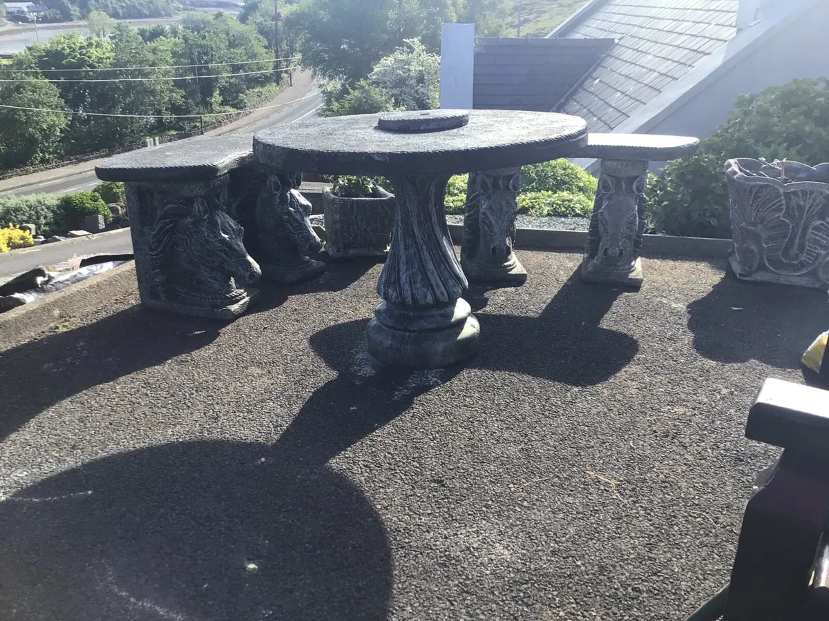 Concrete Table and 2 benches with horses heads - Image 1