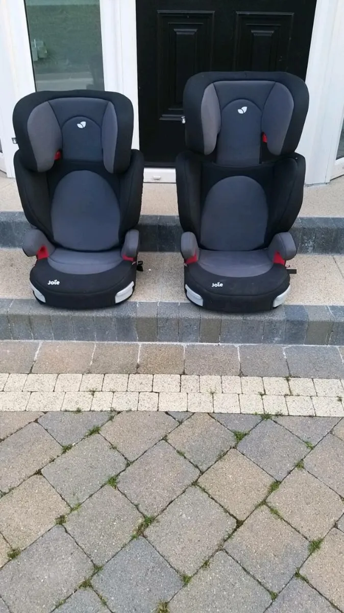 Child car seat - Image 1