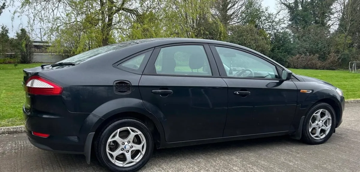 Ford Mondeo 1.8Tdci  2010  Tax  September/2025 - Image 3