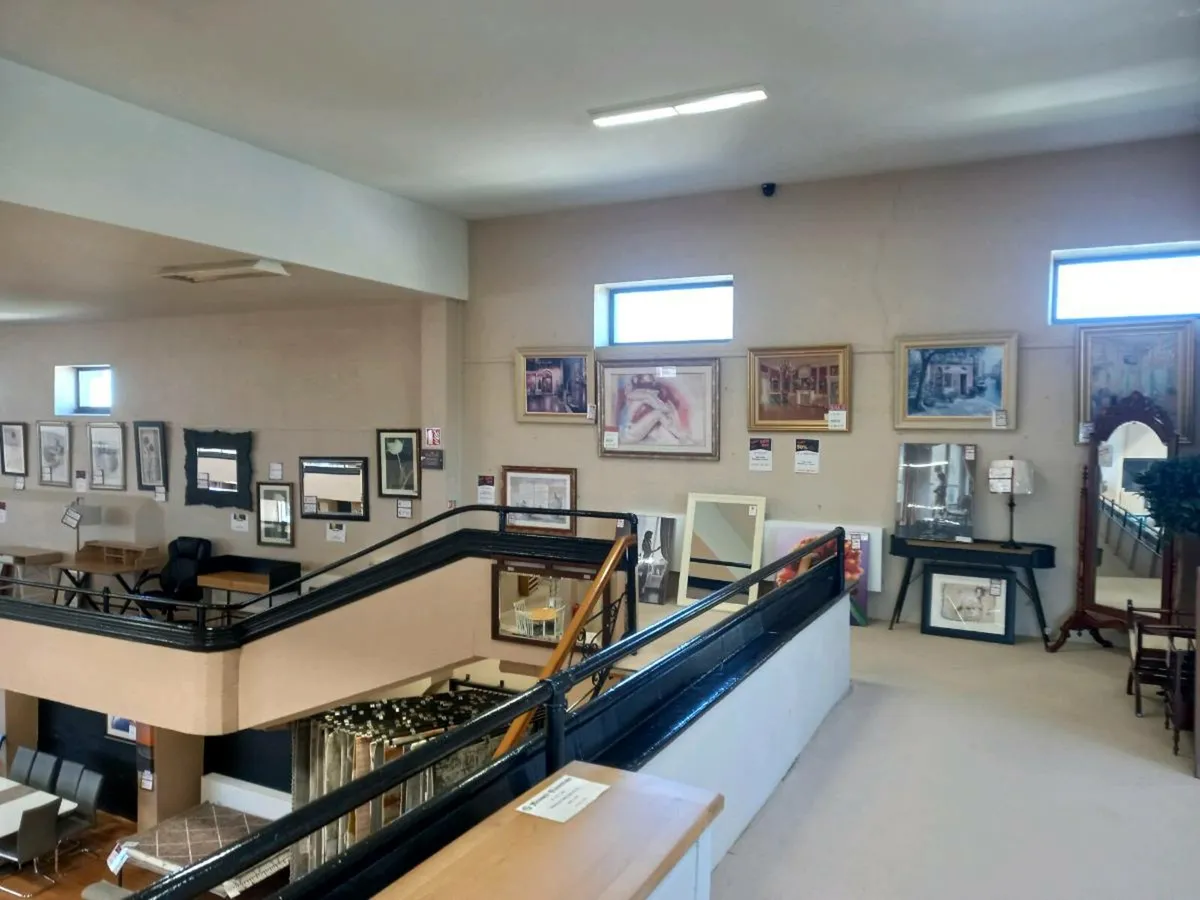 Mirrors and Pictures up to 50% discount - Image 3