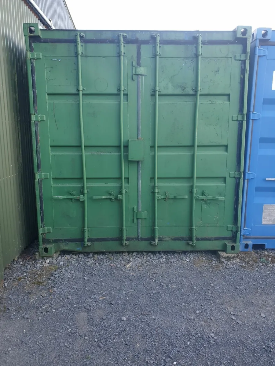 Shipping container  20ft - Image 1