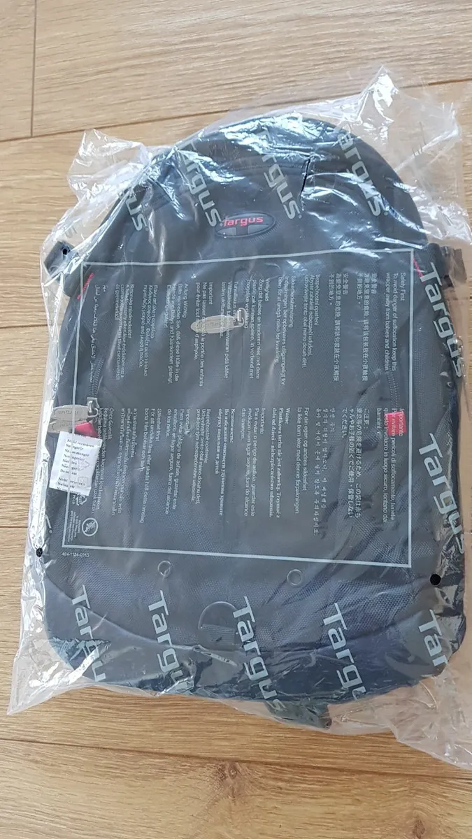 Travel laptop Backpack- BRAND NEW - Image 3