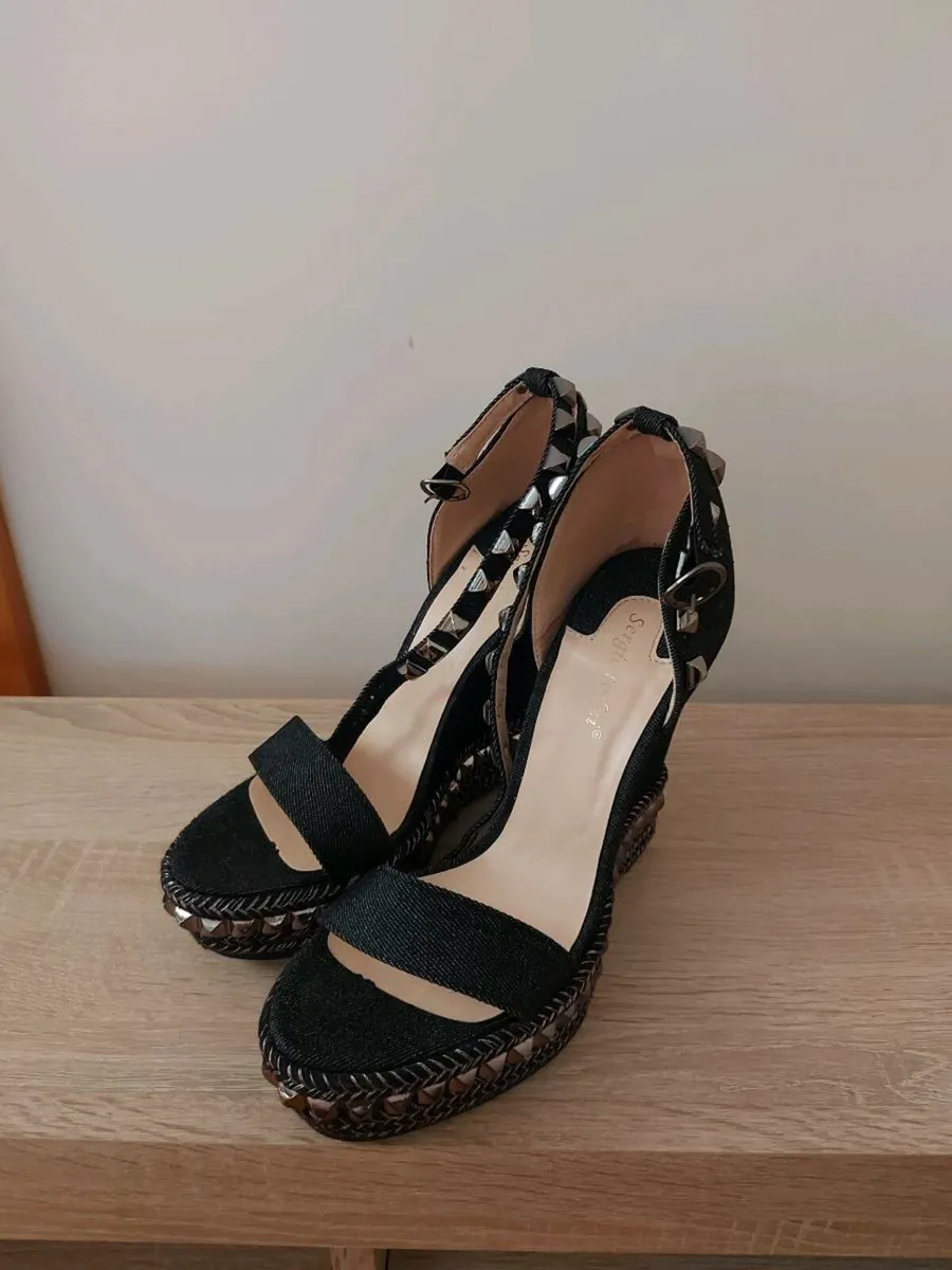 Shoes - Image 1