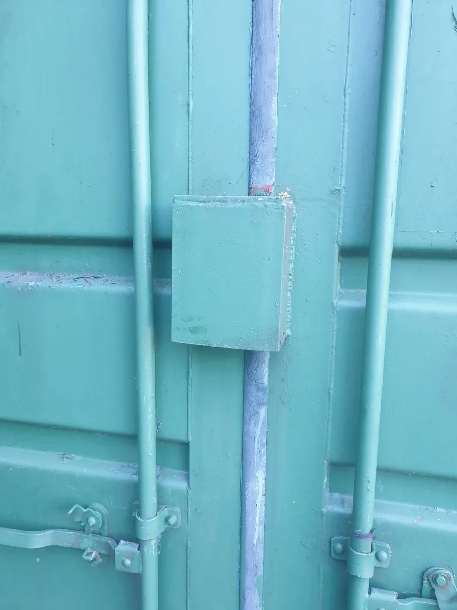Shipping container  20ft - Image 4