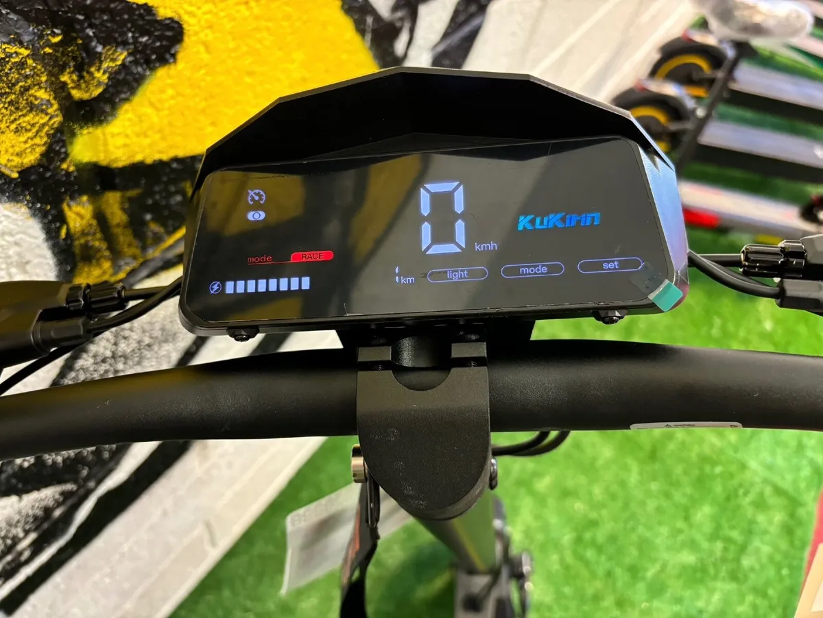 Electric Scooter - Kukirin G2 - Image 4