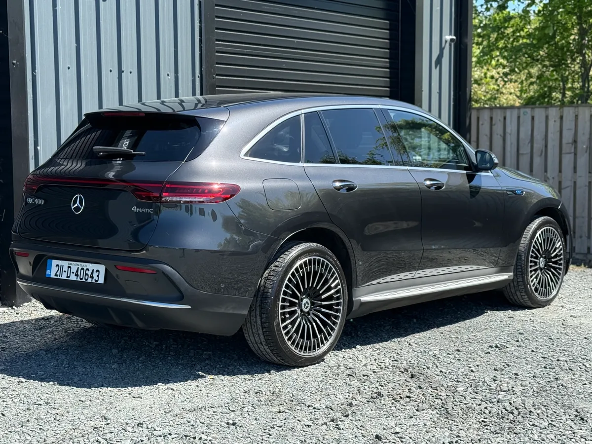 211 MERCEDES EQC 400 AMG PREMIUM - Image 3