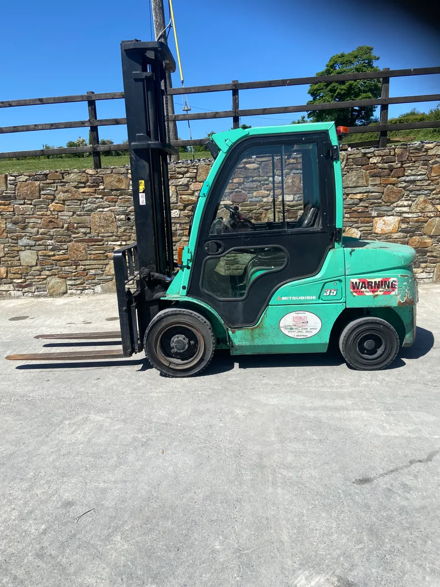 Mitsubishi forklift - Image 1