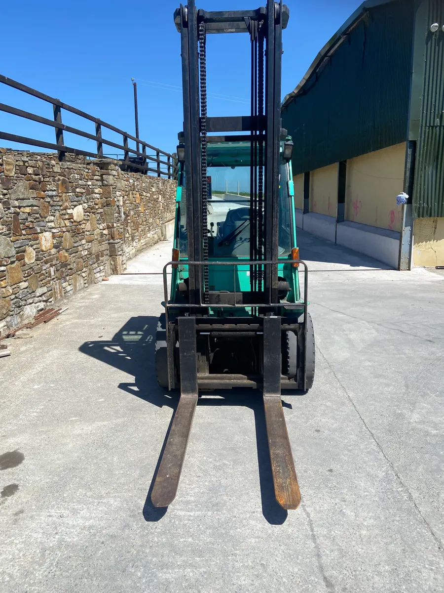 Mitsubishi forklift - Image 2