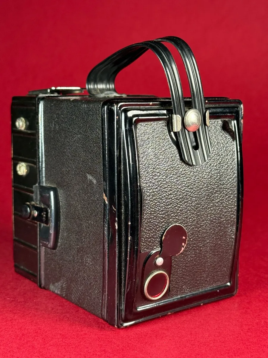 Coronet Camera: Captain - Image 3