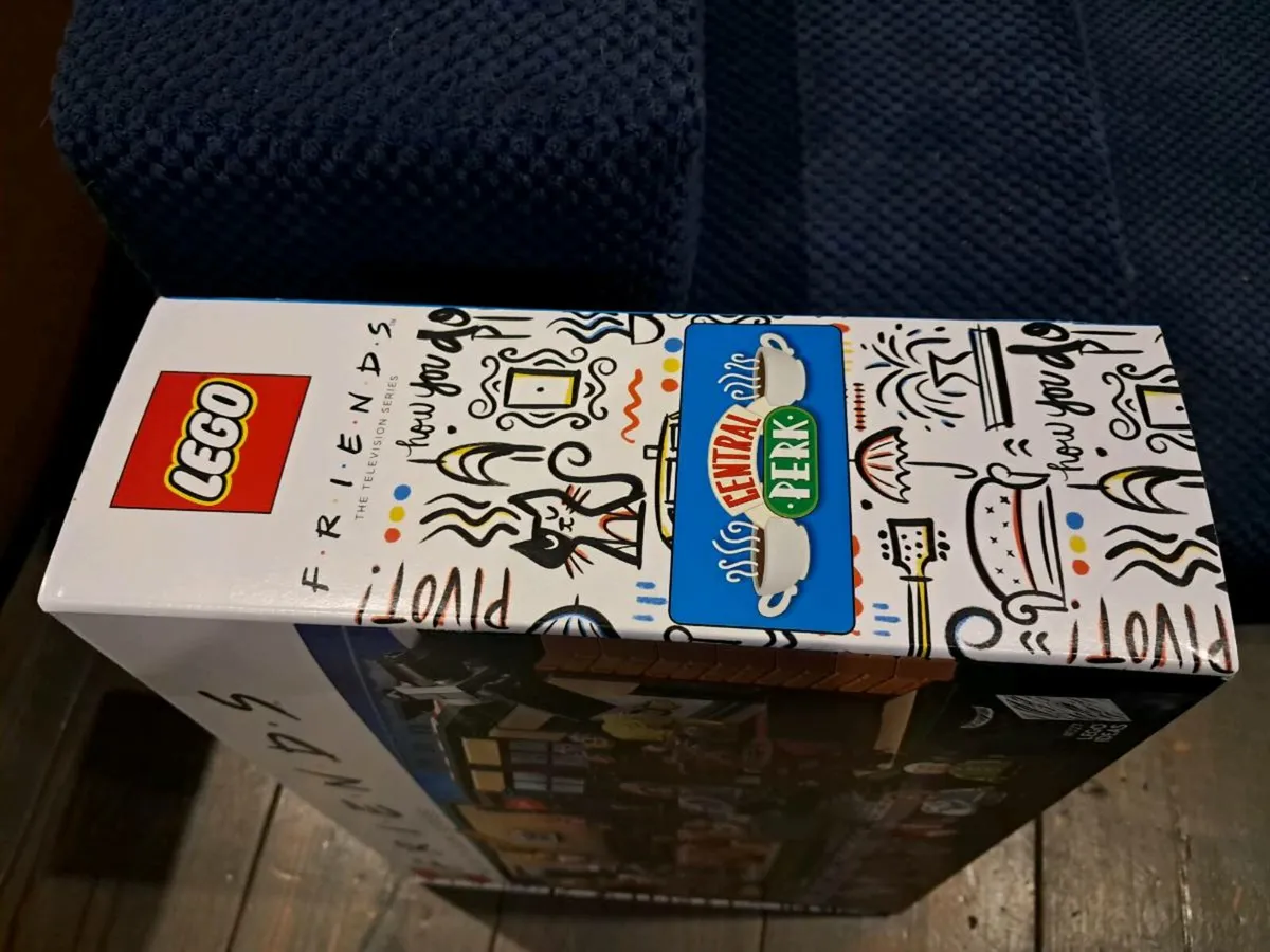 LEGO Ideas set 21319 Friends Central Perk - Image 4