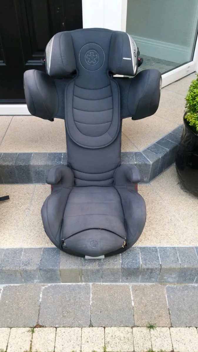 Child car seat - Image 1