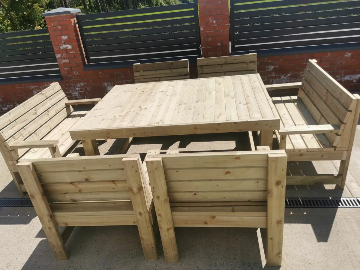 Garden furniture - Image 1