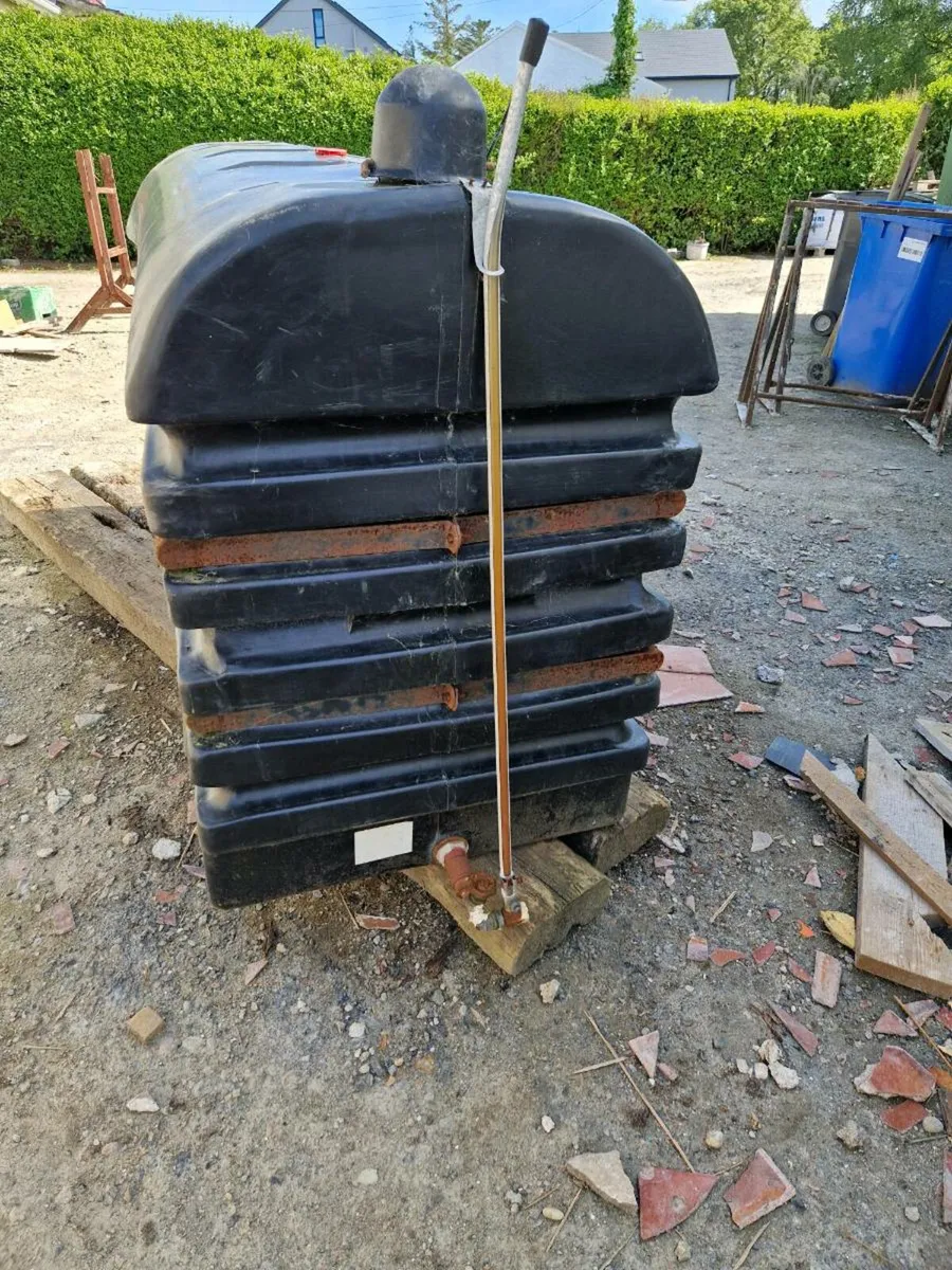 FREE OIL TANK - Image 1