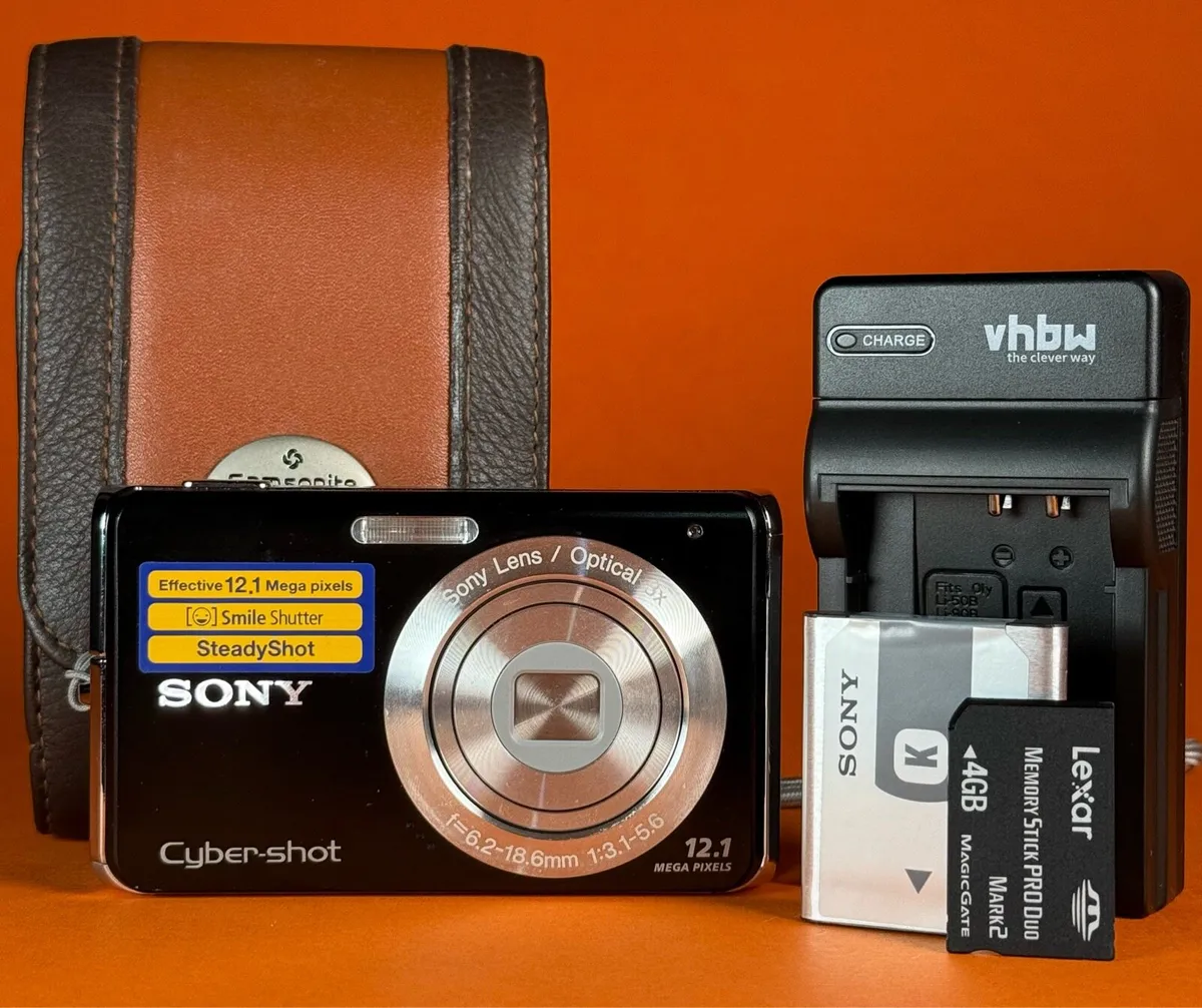 SONY Cyber-shot DSC-W190 Black 12.1 MP - Image 1