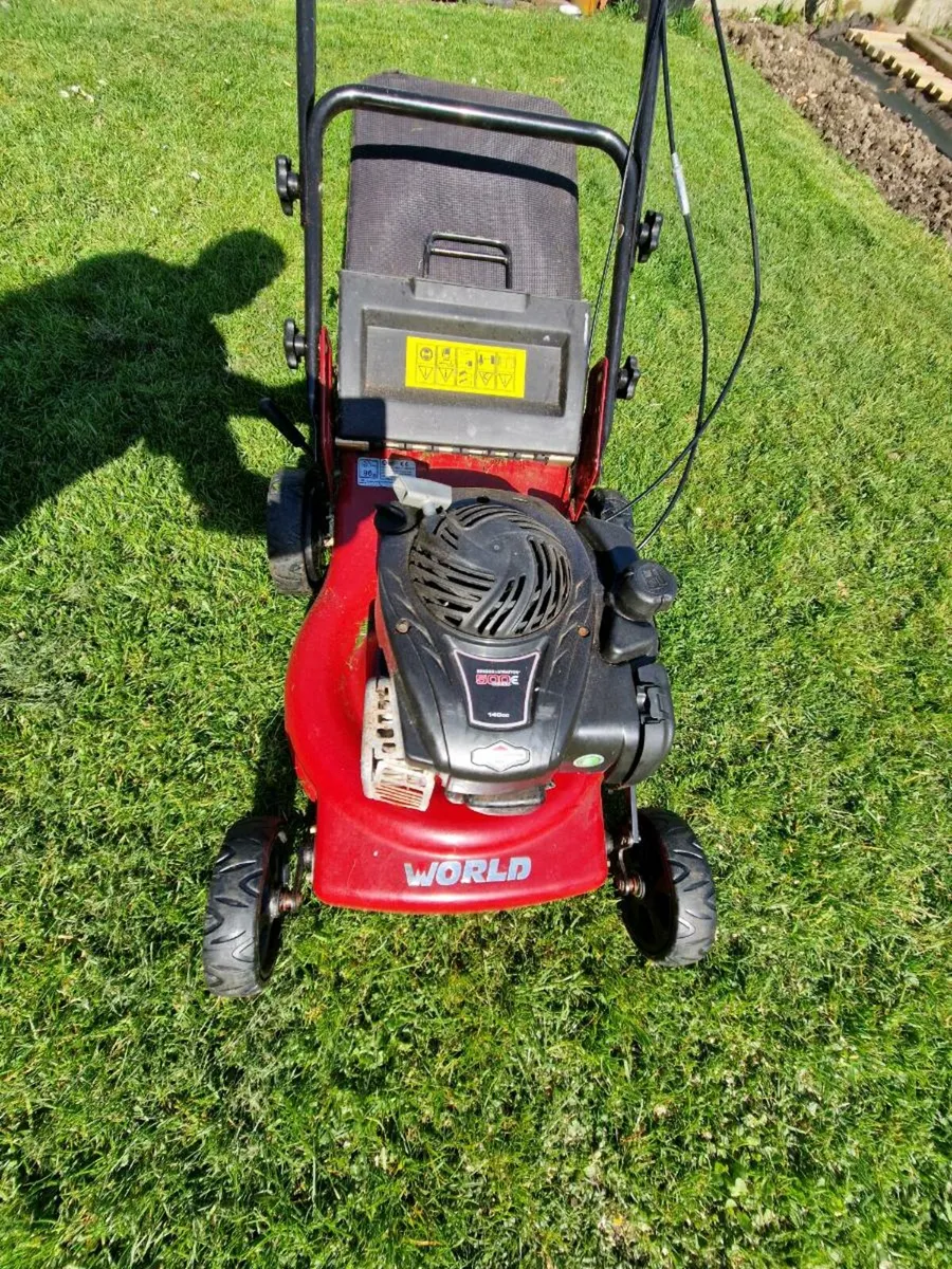 WORLD SELF DRIVE LAWNMOWER - Image 1