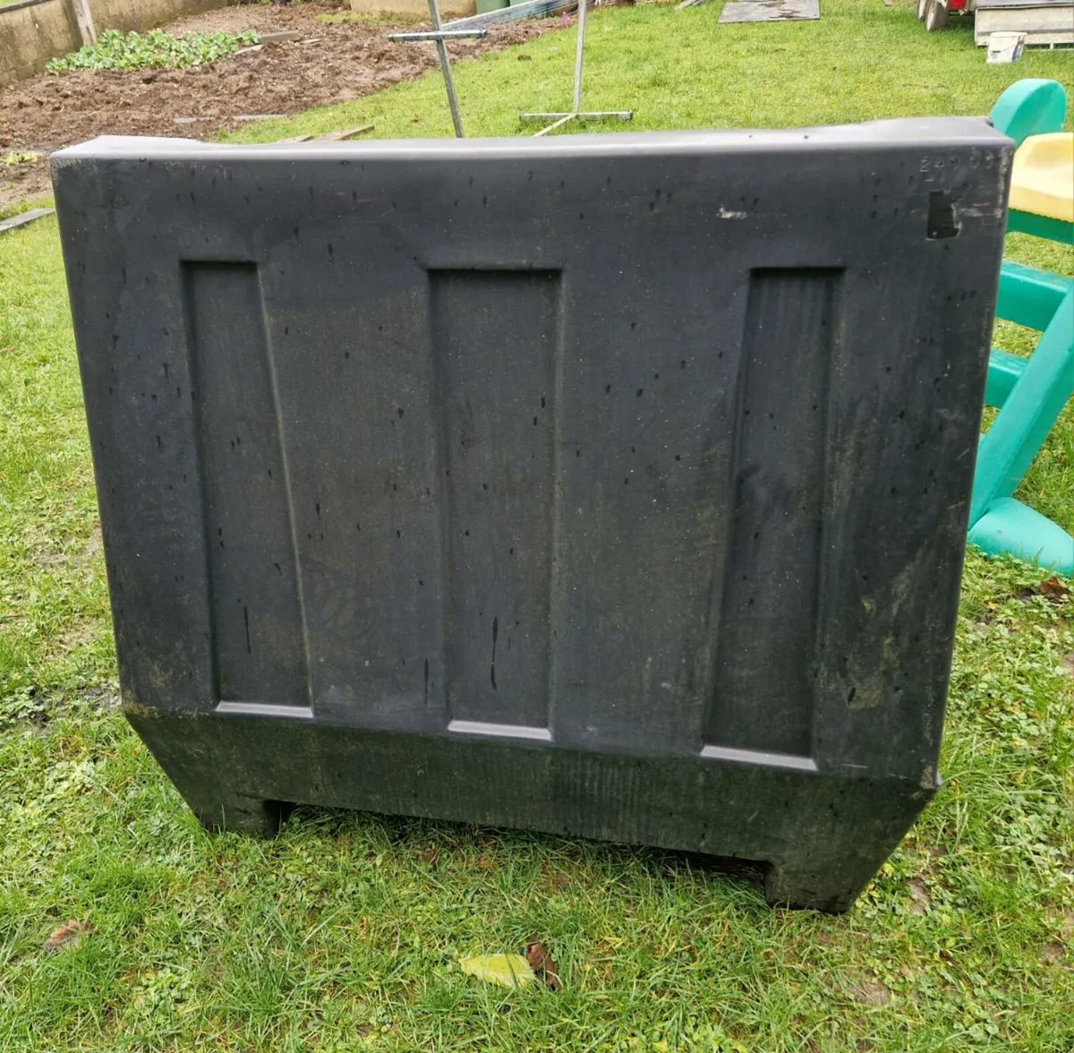 LARGE COAL BUNKER 600KG - Image 3