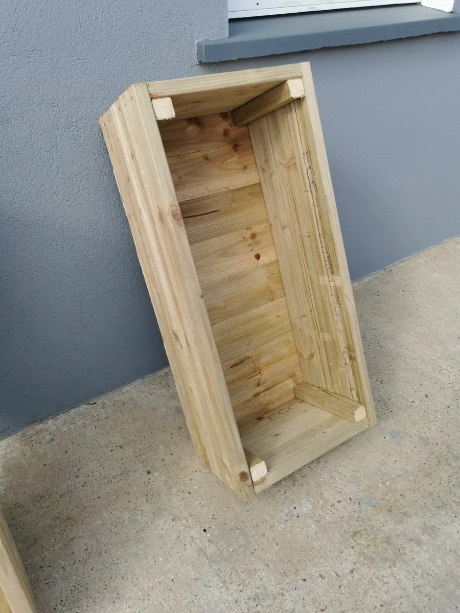 Planter box €40 each or two for €75 - Image 3