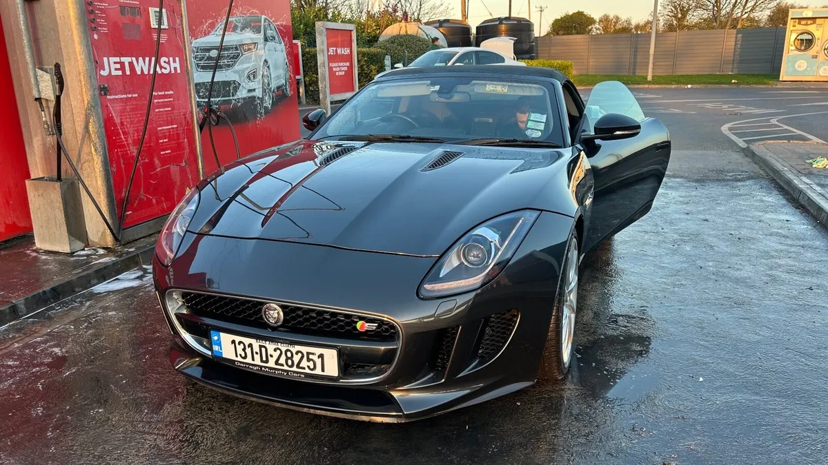 Jaguar F-Type V6S *LOW MILEAGE* - Image 3