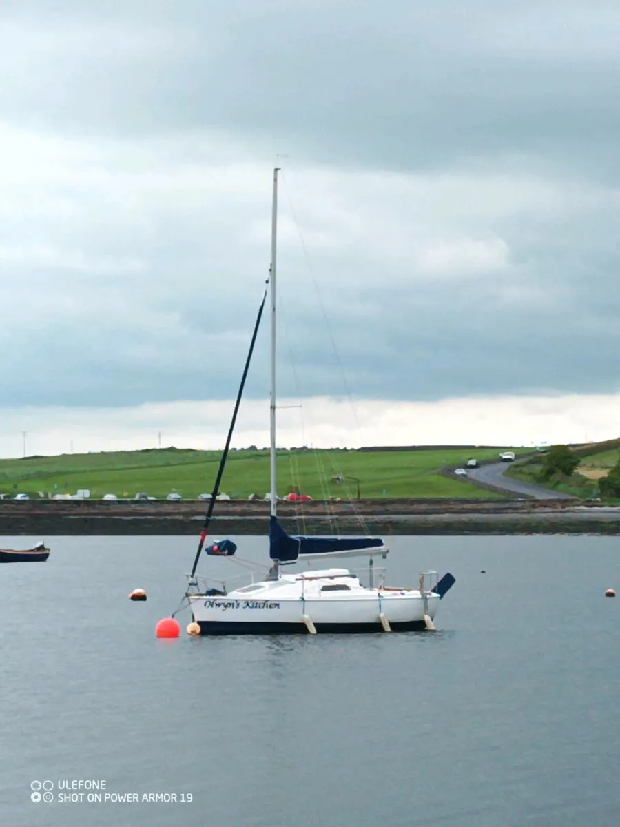 19 Foot drop keel yacht - Image 4