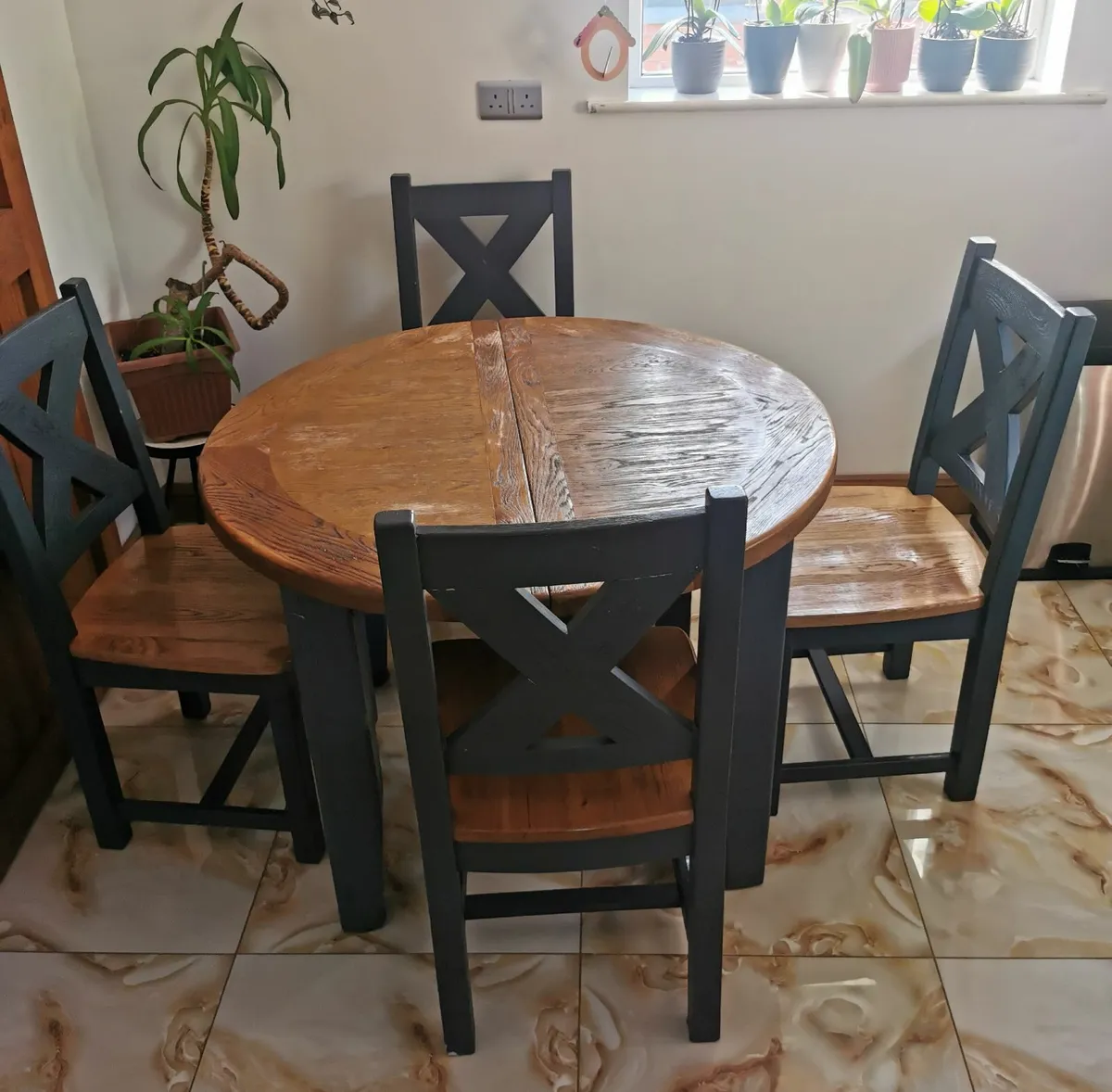 Dining table with 4 chairs - Image 2