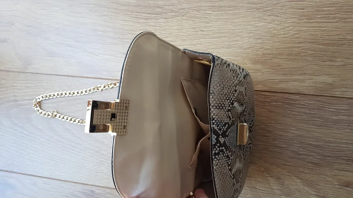 Handbag - BRAND NEW+ wedge sandals - Image 4