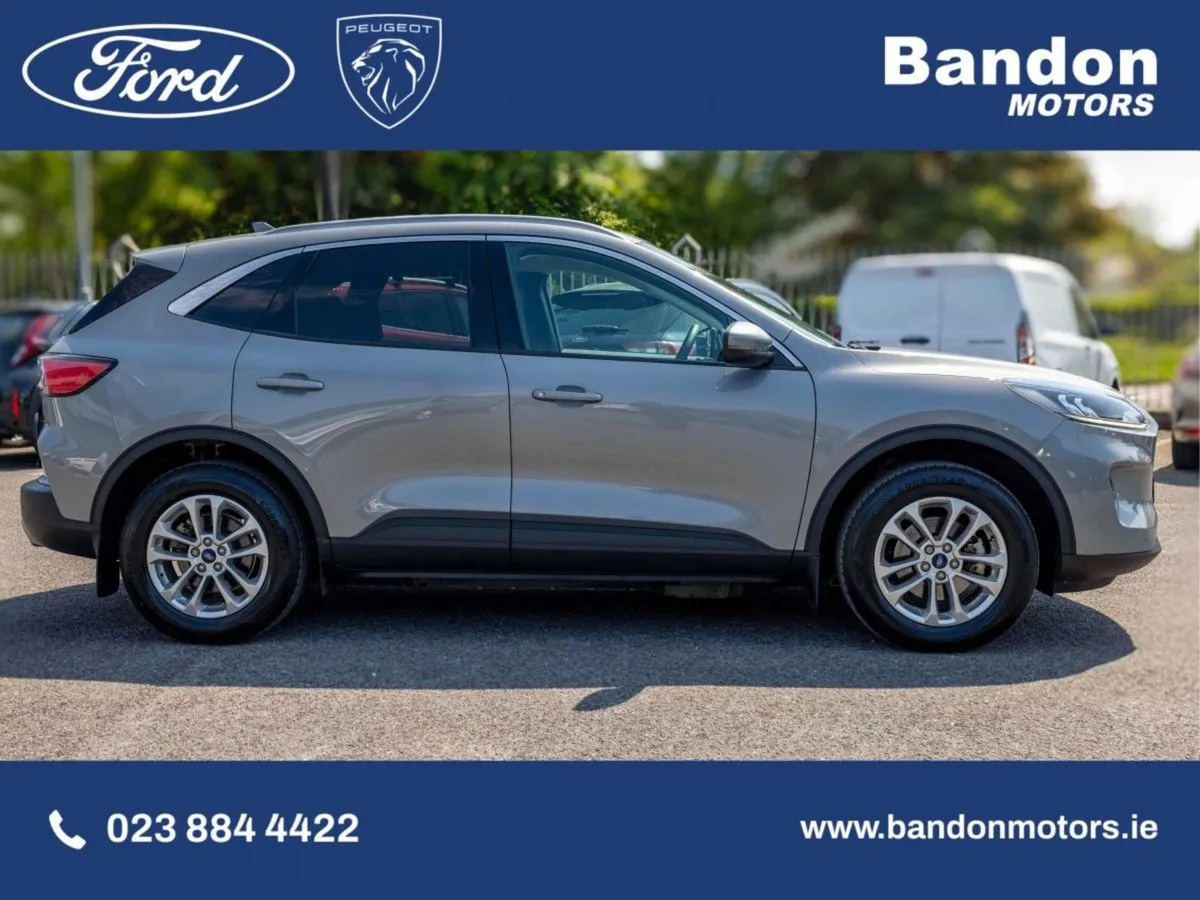 Ford Kuga 2022 Ford Kuga 2.5 Duratec 190PS Fhev T - Image 4