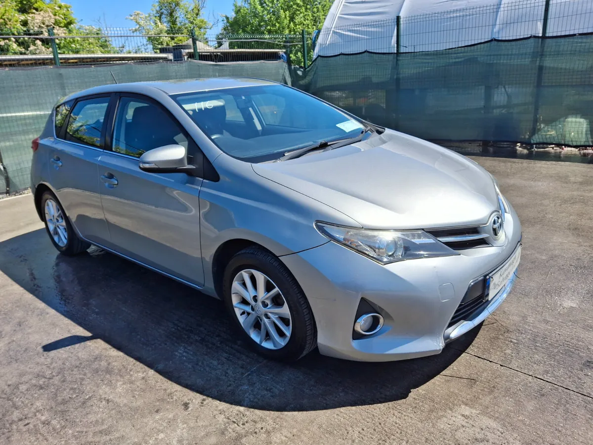 2014 Toyota Auris 1.4 D4D .Drive home - Image 2