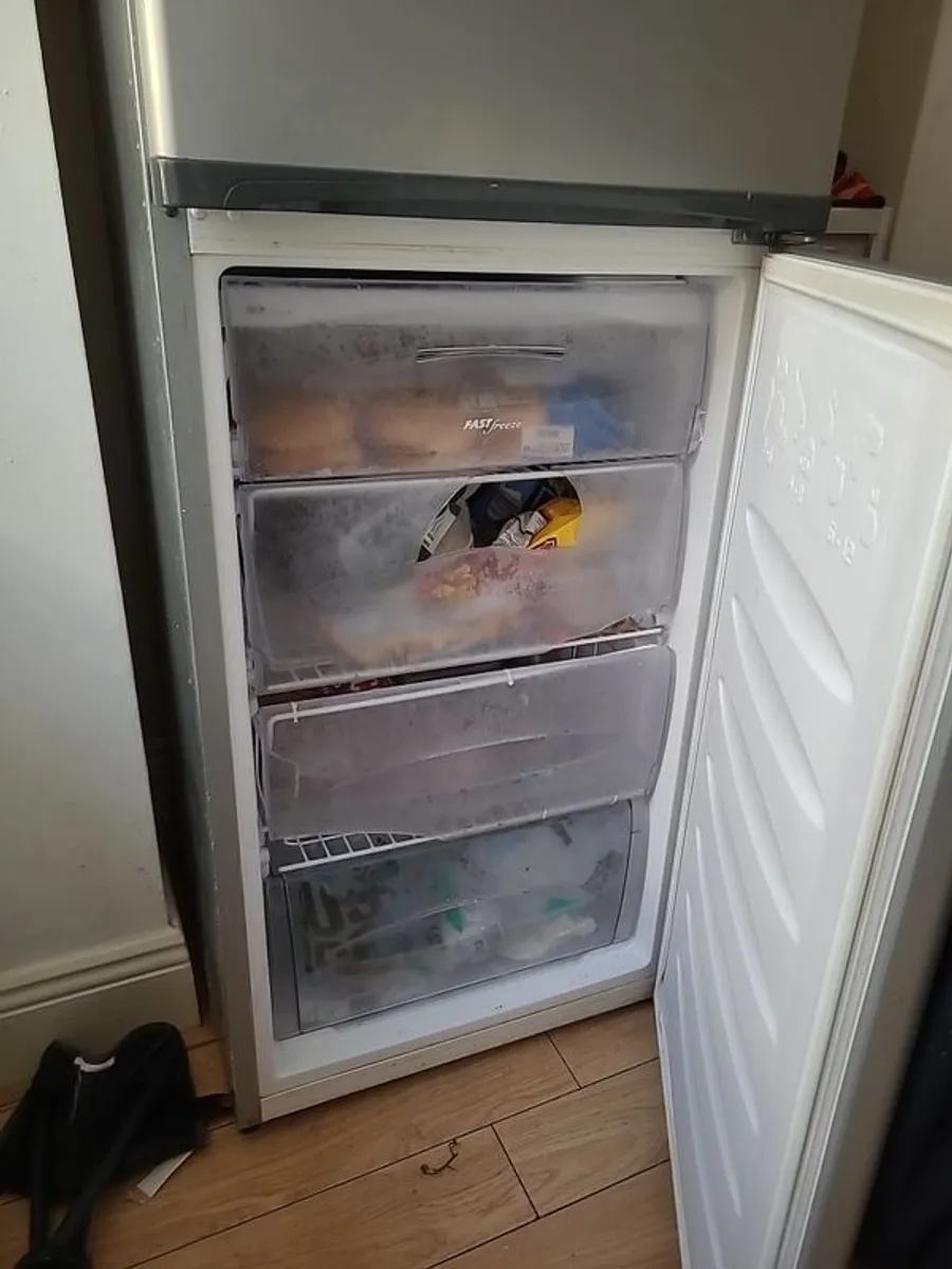 fridge - Image 3