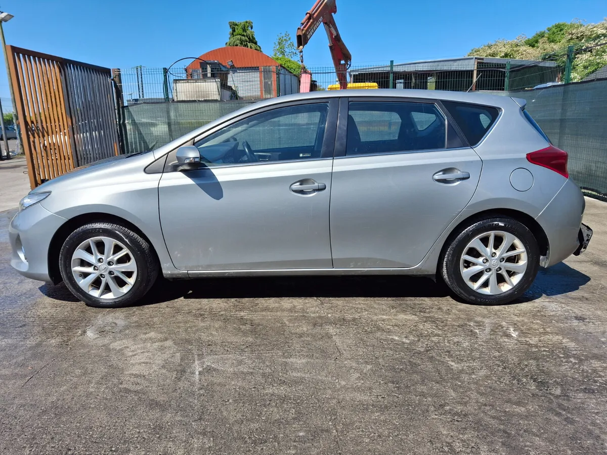 2014 Toyota Auris 1.4 D4D .Drive home - Image 4