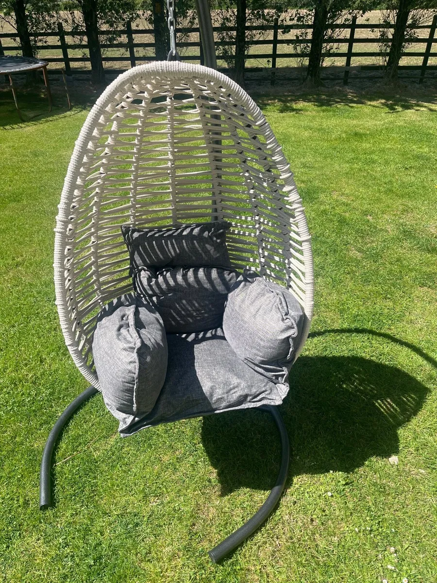 Egg chair - Image 4