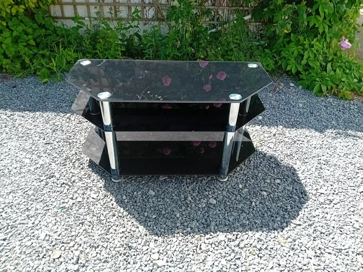 TV table - Image 1