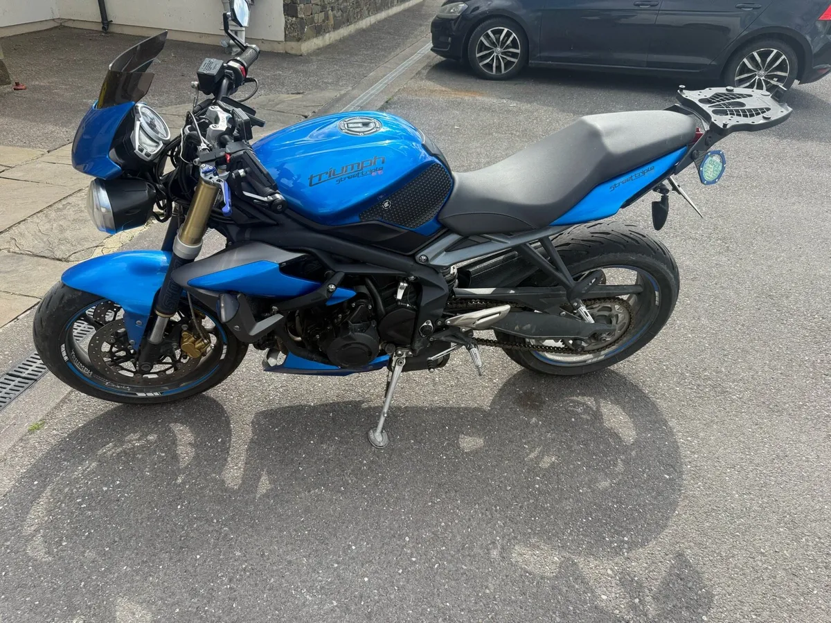 2013 TRIUMPH STREET TRIPLE 675 - Image 3
