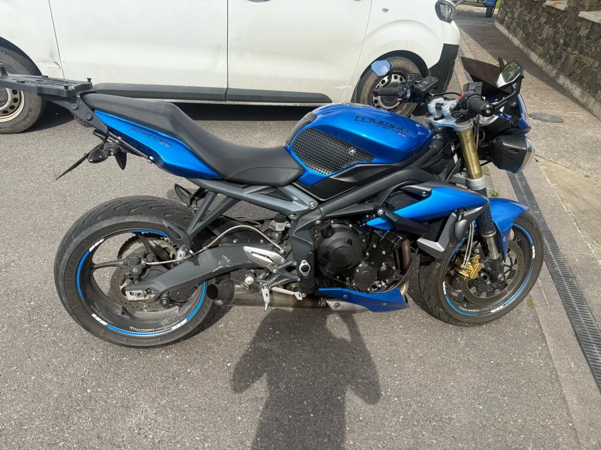 2013 TRIUMPH STREET TRIPLE 675 - Image 4