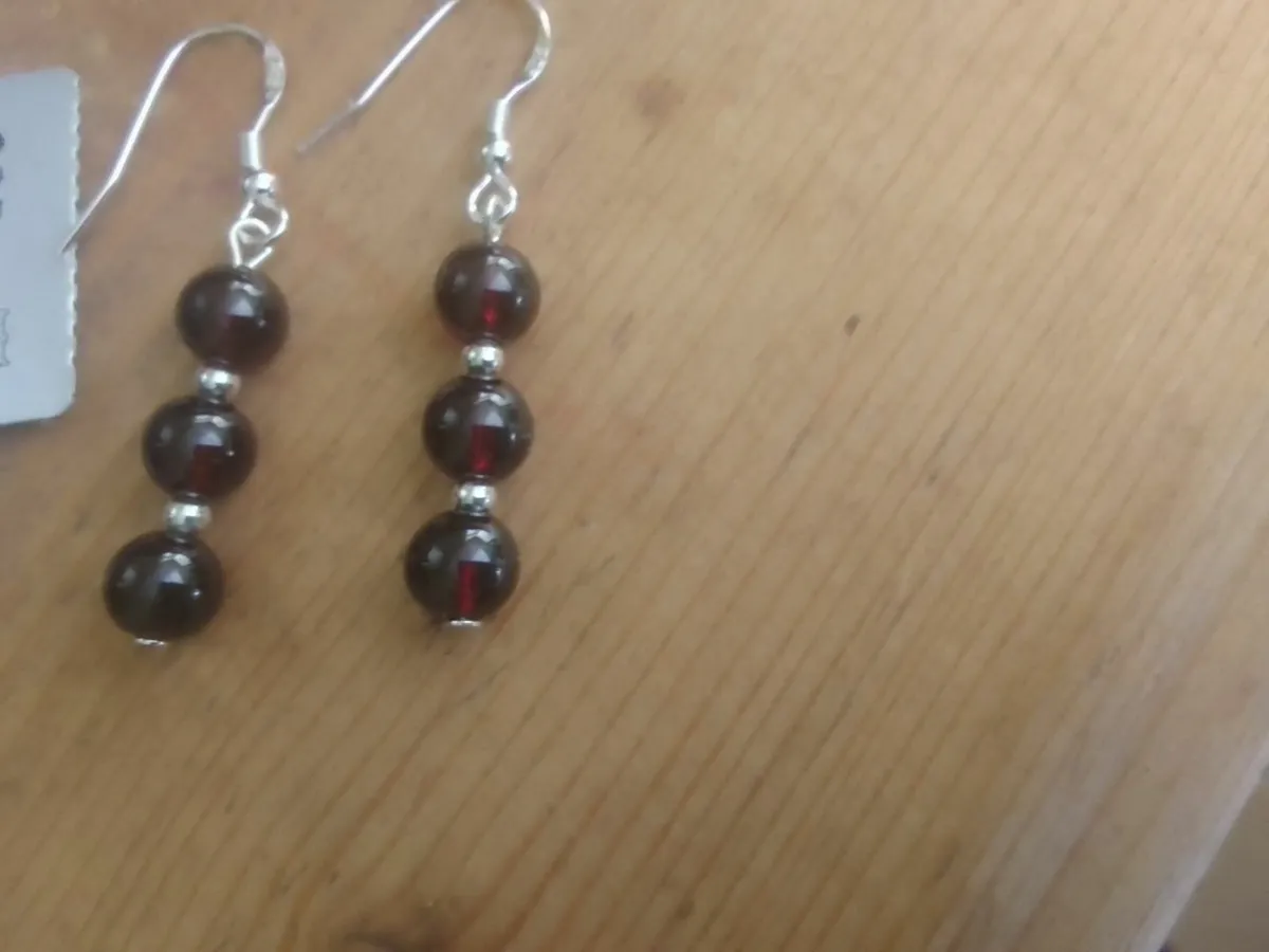 STERLING SILVER RED GARNET DROP EARRINGS NEW - Image 1