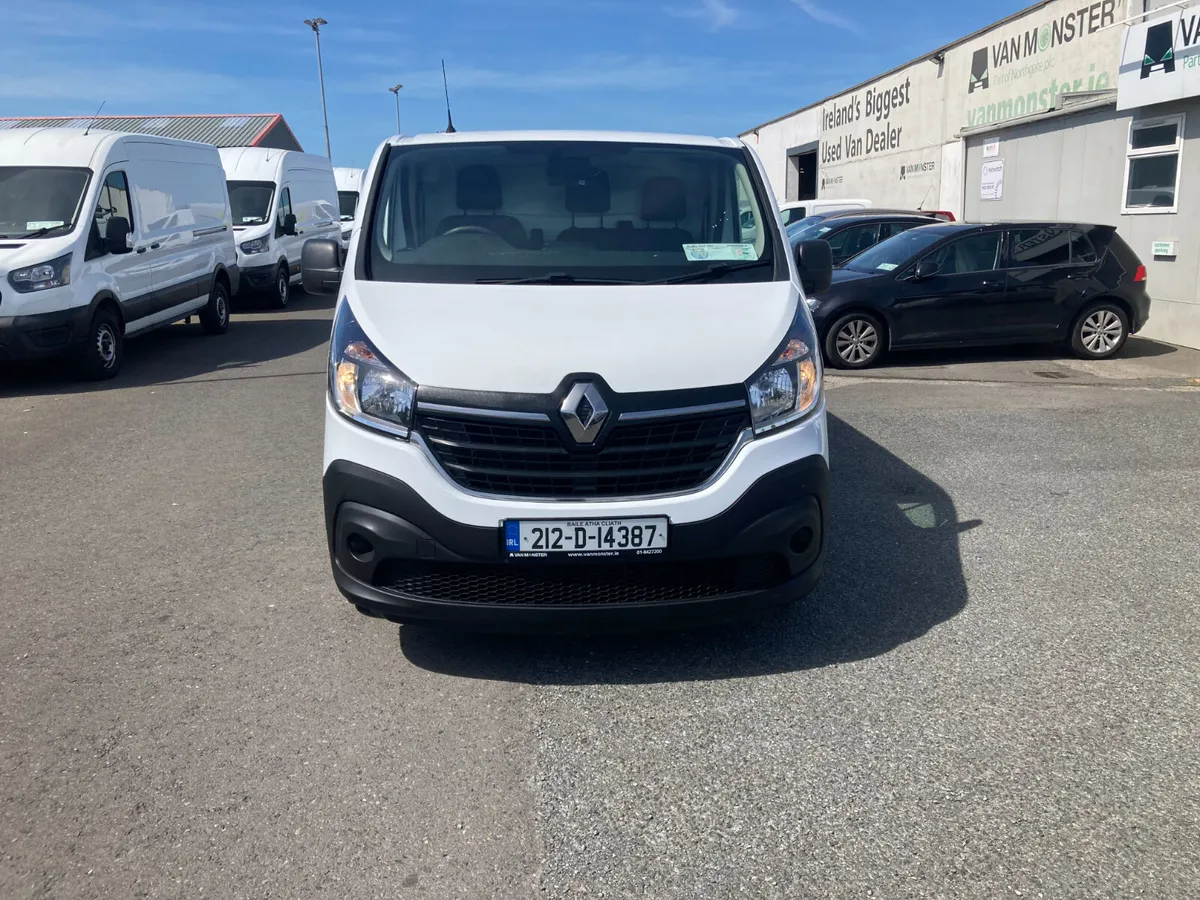Renault Trafic 2021 - Image 2