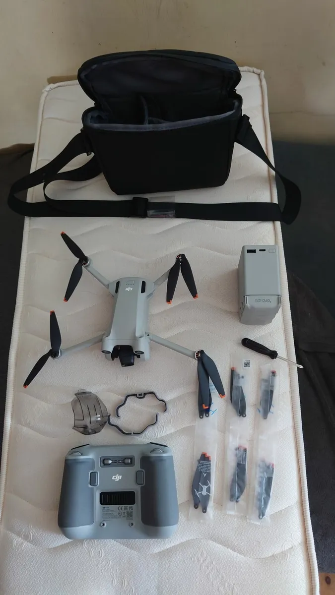 Drone Dji Air 3 Pro Fly More Combo Rc2 - Image 2