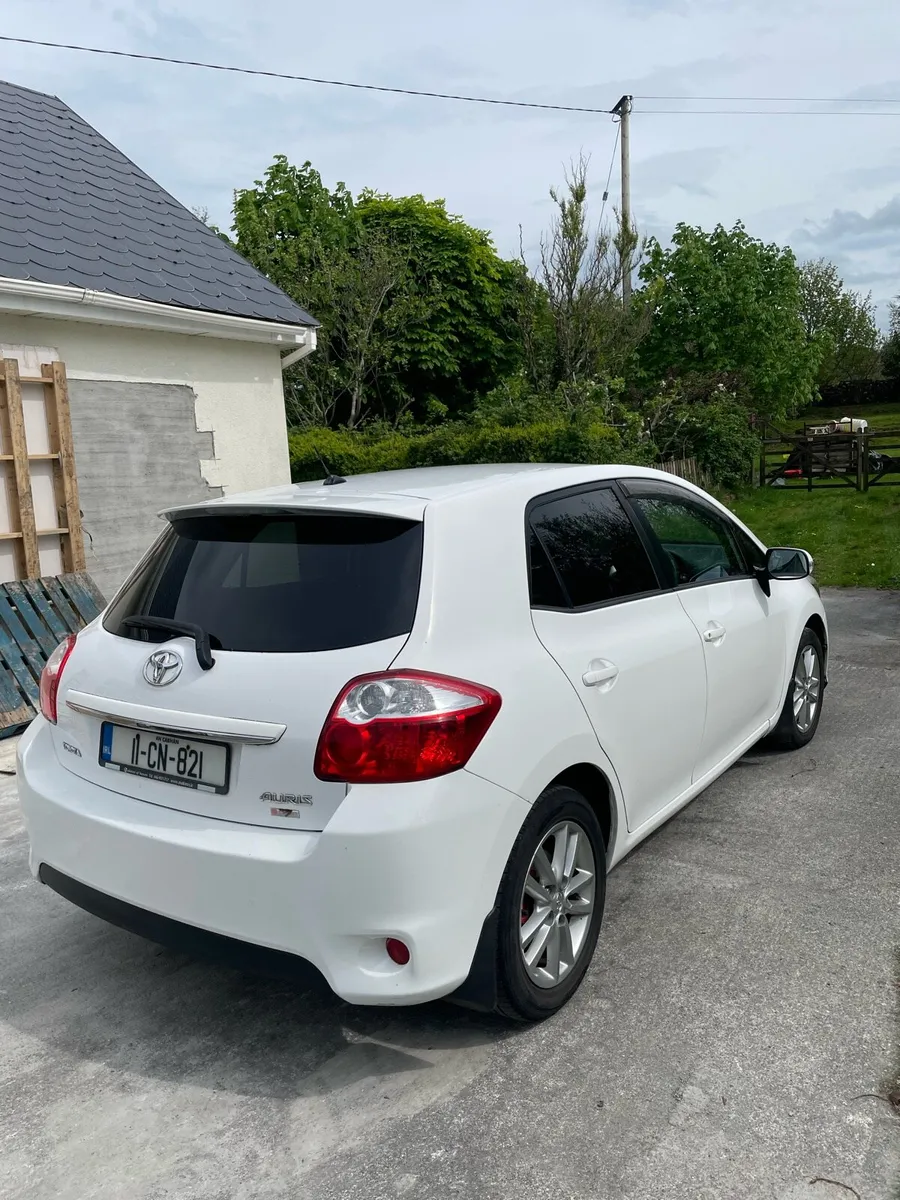 Toyota Auris 1.4d sport NCT & TAX - Image 1